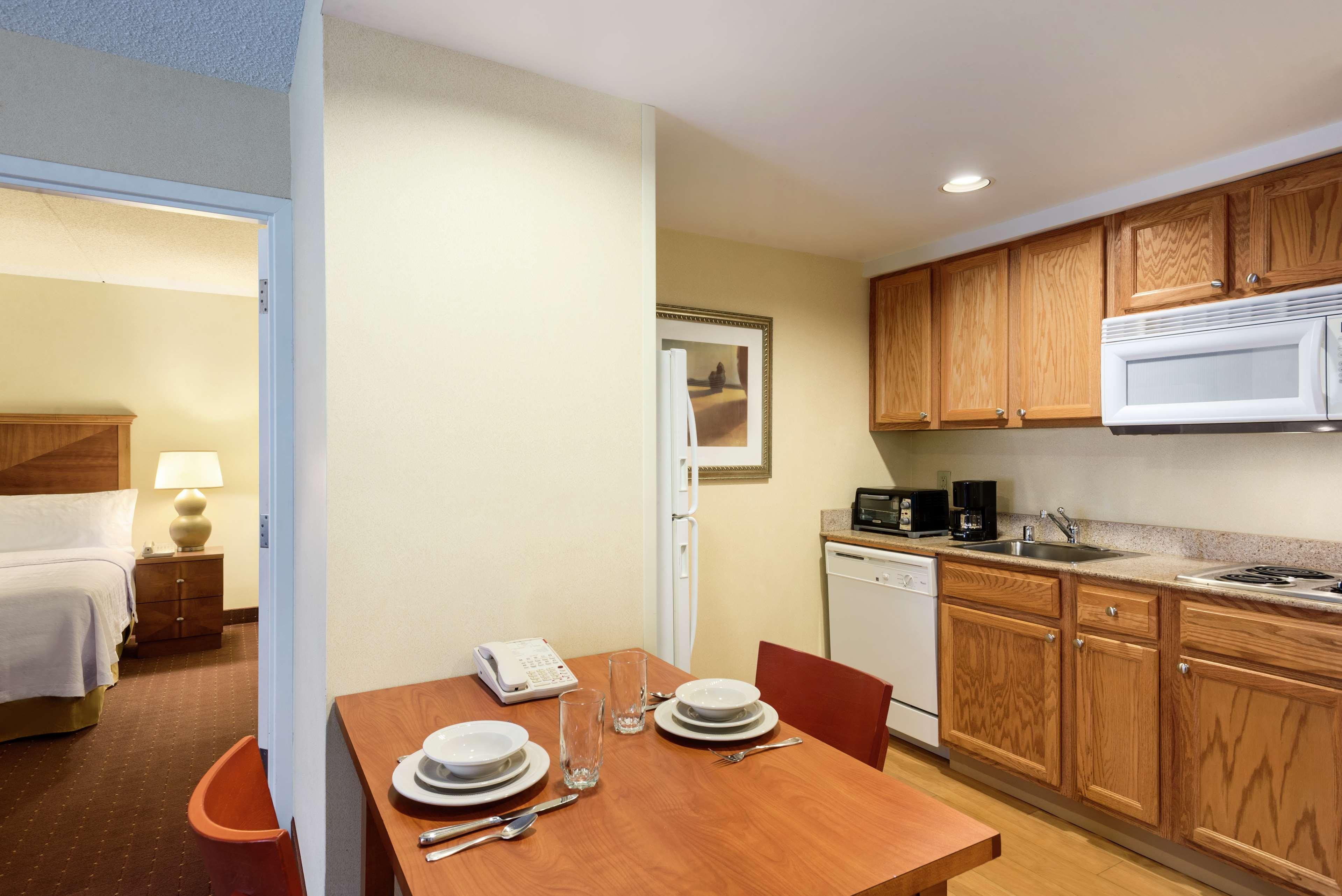 Homewood Suites By Hilton Newark-Wilmington South Area Buitenkant foto
