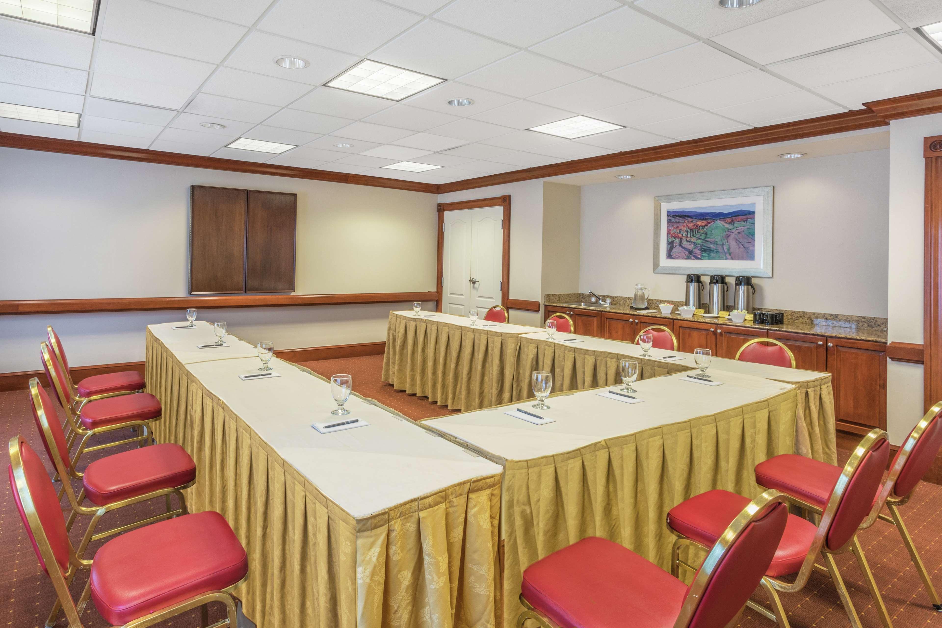 Homewood Suites By Hilton Newark-Wilmington South Area Buitenkant foto