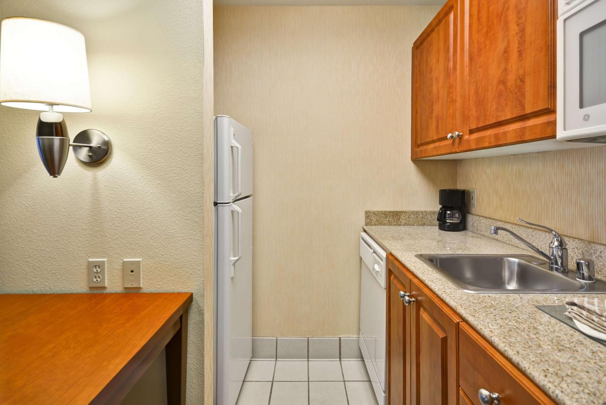 Homewood Suites By Hilton Newark-Wilmington South Area Buitenkant foto
