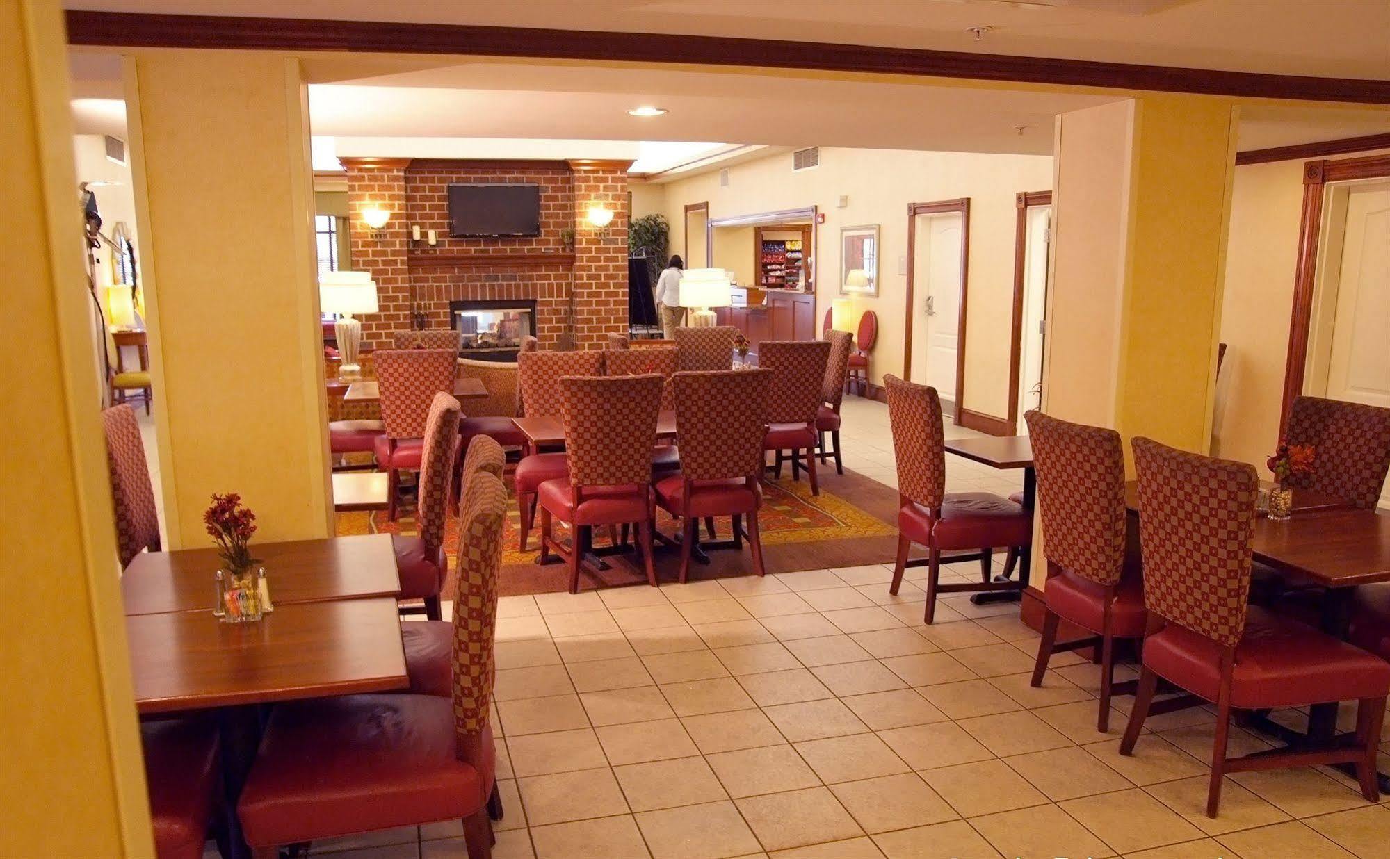 Homewood Suites By Hilton Newark-Wilmington South Area Buitenkant foto